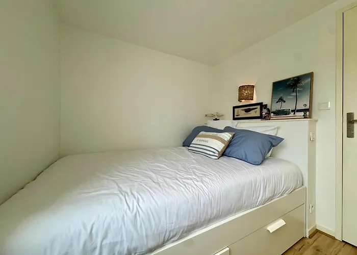 Appartement Entre Mer&piscine Maison Familiale Pour 6