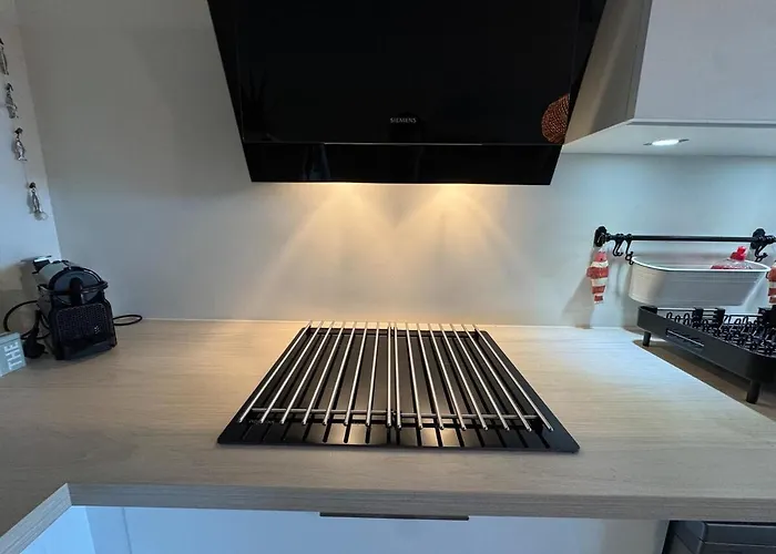 Apartment Entre & Piscine Maison Familiale Pour 6 *